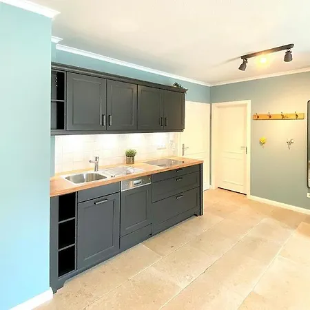 Duenenschloss Duenenschloss 2-16 *